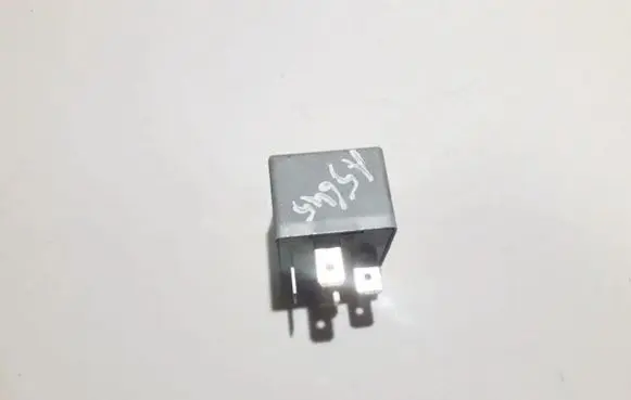 Volkswagen Touran I Other relay 141951253b 20240072