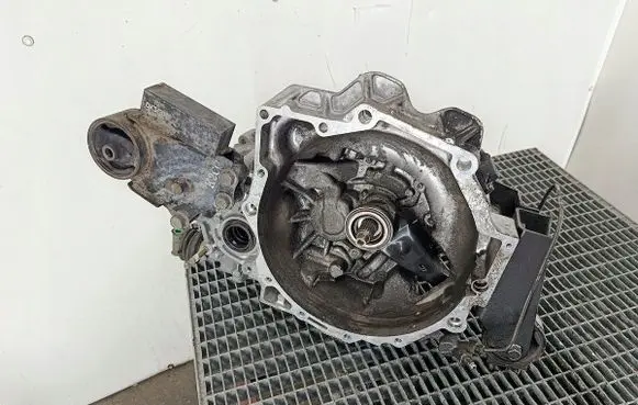 KIA Carens I Manual 5 speed gearbox FJW