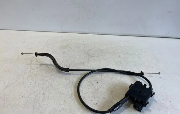 Volkswagen T-Roc Engine bonnet/hood lock release cable 2GA823531