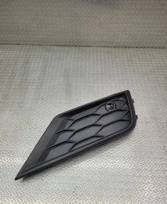 Volkswagen Tiguan Front bumper lower grill 5NA853666A