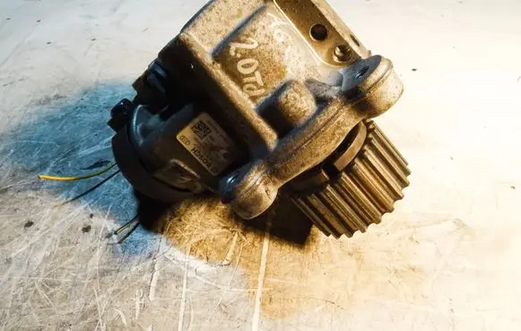 Audi A6 S6 C6 4F Fuel injection high pressure pump 03L130755 0445010507