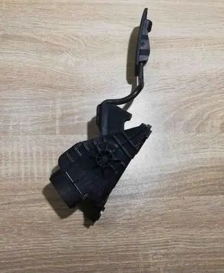 Toyota Prius (XW20) Accelerator throttle pedal 7812047040 1988003120