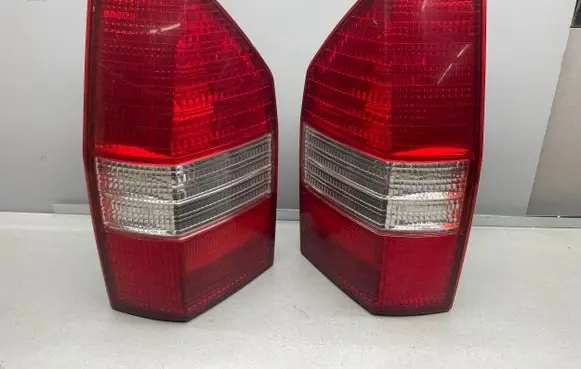 Mitsubishi Space Wagon Rear/tail lights set 