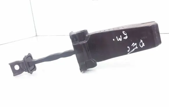 Skoda Fabia Mk3 (NJ) Front door check strap stopper 6V0837249 6V0837267