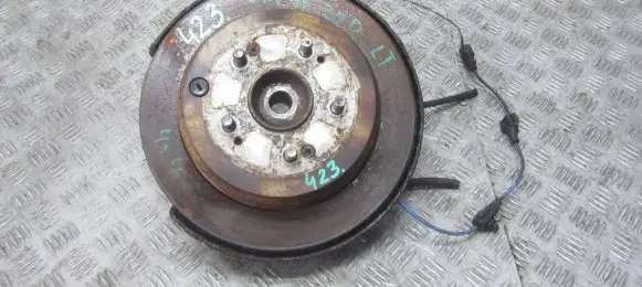 Honda CR-V Rear wheel hub spindle/knuckle 