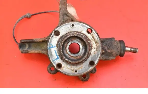 Citroen DS4 Front wheel hub spindle knuckle
