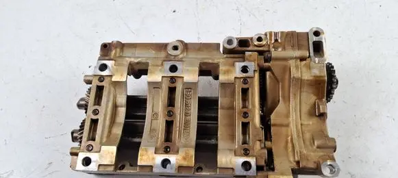 BMW 1 E81 E87 Oil pump 7567028 7544555