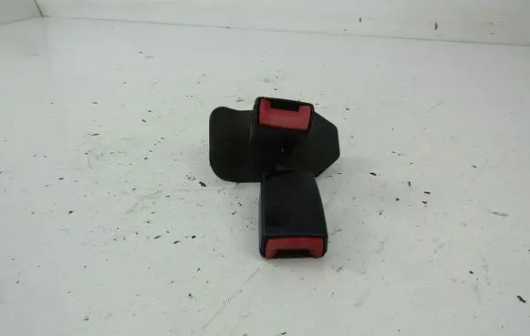 Audi A4 S4 B6 8E 8H Front seatbelt buckle 