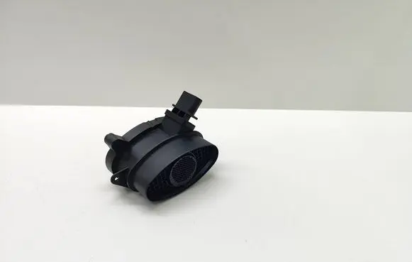 BMW 5 E60 E61 Mass air flow meter 7788744 77887440 13627788744