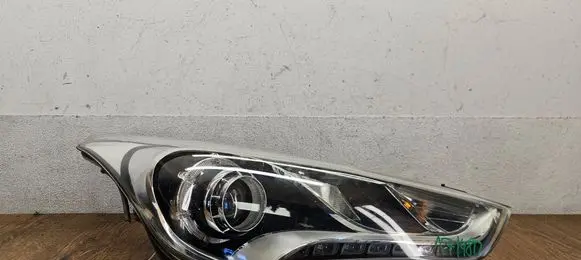 Hyundai Veloster Headlight/headlamp 921022V030 921022V140 921022V160