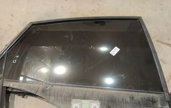 Audi A6 S6 C6 4F Rear door window glass AS2