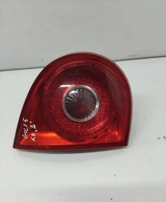 Volkswagen Golf V Tailgate rear/tail lights 028500102