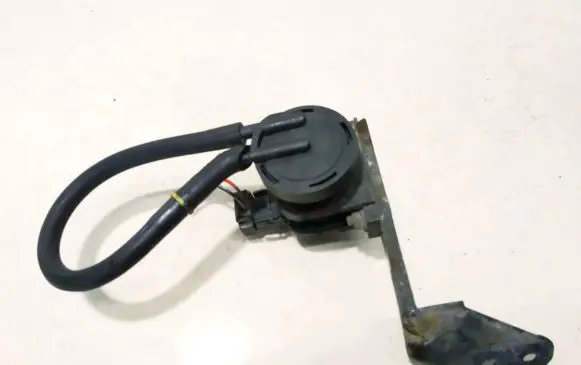 Mercedes-Benz C W202 Turbo solenoid valve 4522371 1715396