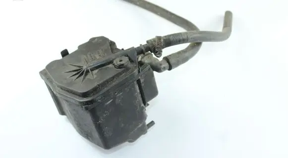 Peugeot 207 Fuel filter 9305108C