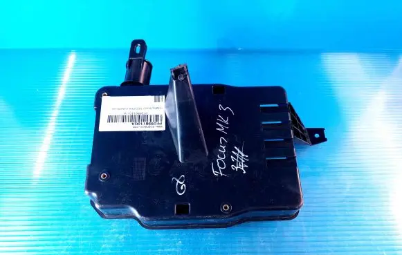 Ford Focus Engine control unit box F1F112A659AD