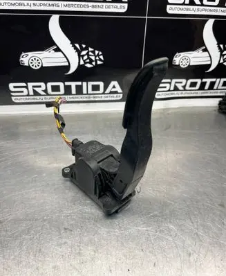 Mercedes-Benz Sprinter W906 Accelerator throttle pedal A9063000404
