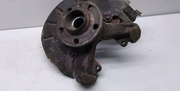 Skoda Fabia Mk1 (6Y) Front wheel hub