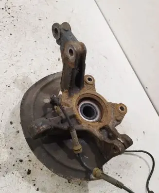 Renault Clio IV Front wheel hub spindle knuckle