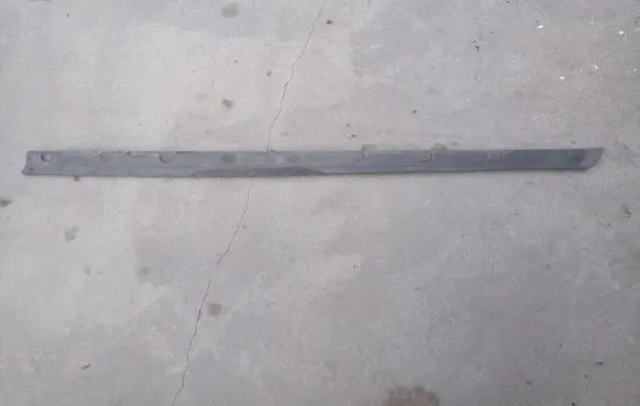 Toyota Auris E180 Sill