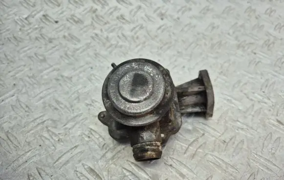 Mercedes-Benz CLS C219 EGR valve A0021407560