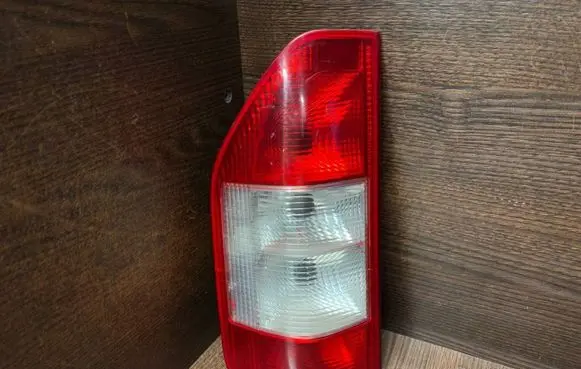 Mercedes-Benz Sprinter W901 W902 W903 W904 Rear/tail lights 0008261556 A0008261556