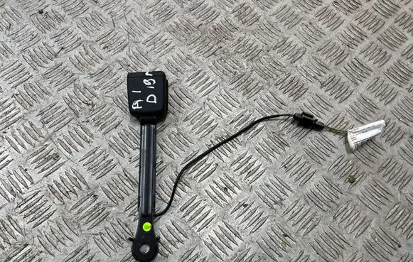 Audi A1 Front seatbelt buckle 6F0857755B