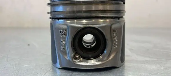 Renault Trafic III (X82) Piston 080340