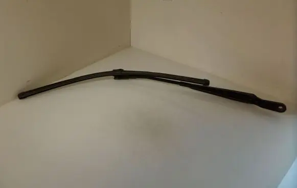 Citroen C5 Windshield/front glass wiper blade 071956