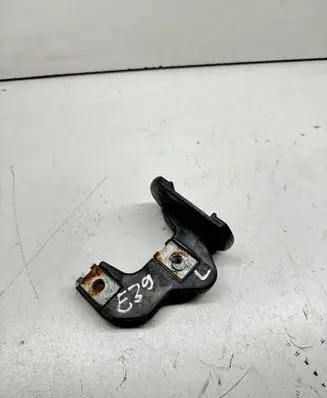 Front bumper mounting bracket