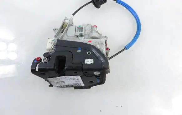 Audi A4 S4 B8 8K Front door lock 8J1837016C