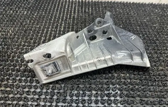 Jaguar XJL Fender mounting bracket AW9316290