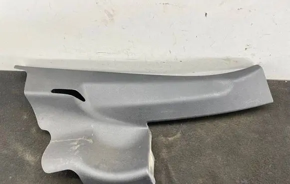 Audi Q7 4L (B) pillar trim (bottom) 4L0867768A