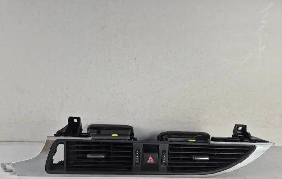 Audi A6 S6 C7 4G Dash center air vent grill 4G1820951