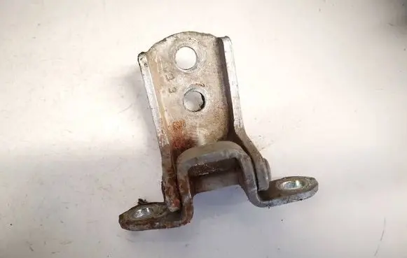 Nissan Almera Tino Rear door lower hinge