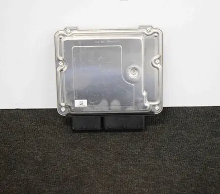 BMW 5 F10 F11 Engine control unit/module 1039S51592 8518477
