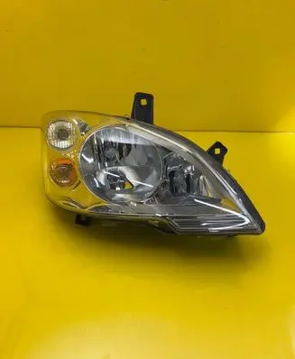 Mercedes-Benz Vito Viano W639 Headlight/headlamp A6398202161