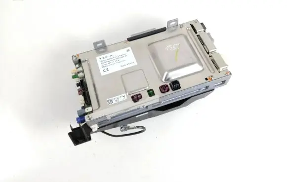 Tesla Model 3 Engine control unit/module 148311201B 146577301D