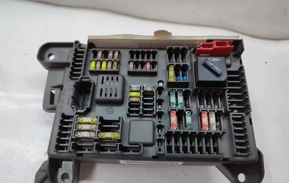 BMW X5 E70 Fuse module 693168704