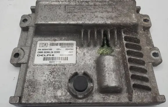 Peugeot 308 Engine control unit/module 9809447980 28542564 9820610180