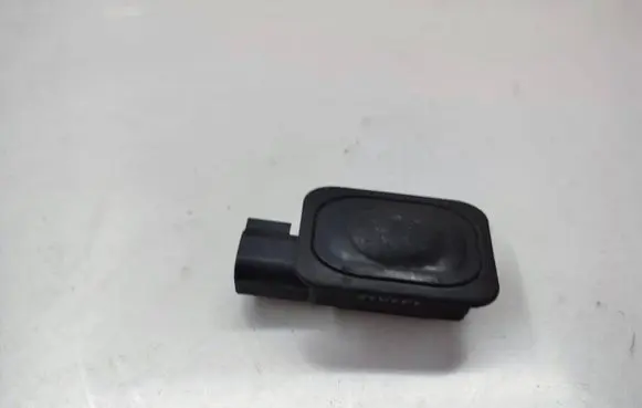Land Rover Discovery Sport Tailgate opening switch 1L2T14K147AA