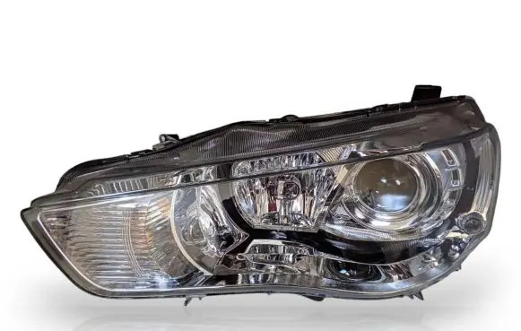 Mitsubishi Outlander Headlight/headlamp 8301B946