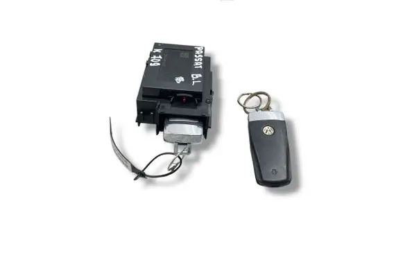 Volkswagen PASSAT B6 Ignition lock 3C0905843 3c0905843q