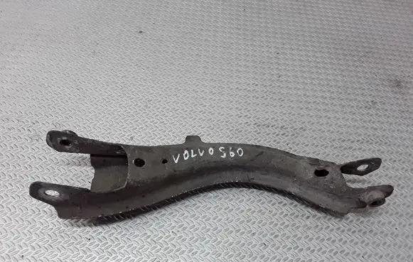 Rear control arm