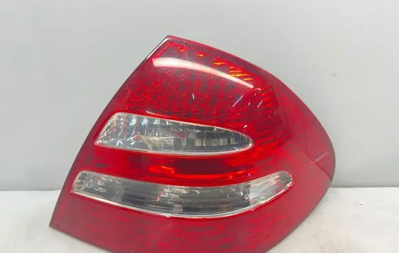 Mercedes-Benz E W211 Rear/tail lights A2118200664