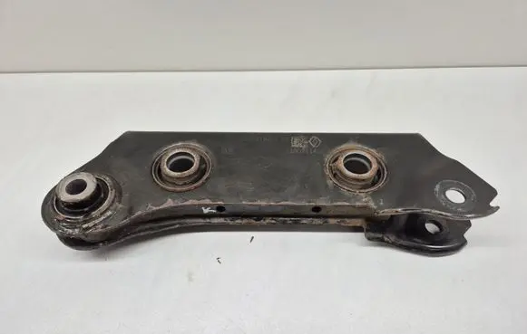 Renault Captur II Rear upper control arm/wishbone 555021925R
