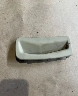 Volvo S80 Seat belt trim BPG0C