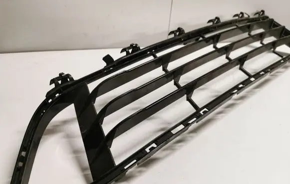 BMW X1 F48 F49 Front bumper lower grill 7383353