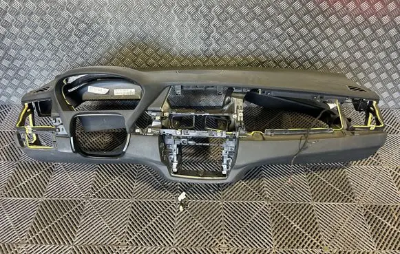 BMW X6 E71 Dashboard 70W1011