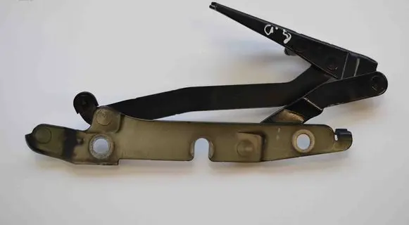 Audi A4 S4 B7 8E 8H Tailgate/trunk/boot hinge 8E5827302C