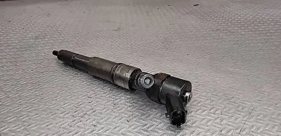 BMW X5 E53 Fuel injector 0445110047 7785984